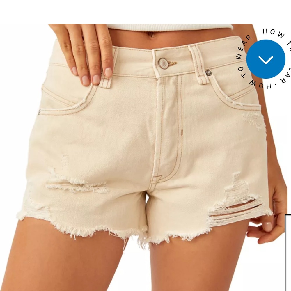 NWT We The Free Cream Distressed Denim Cargo Shorts Free People - Raw Hem